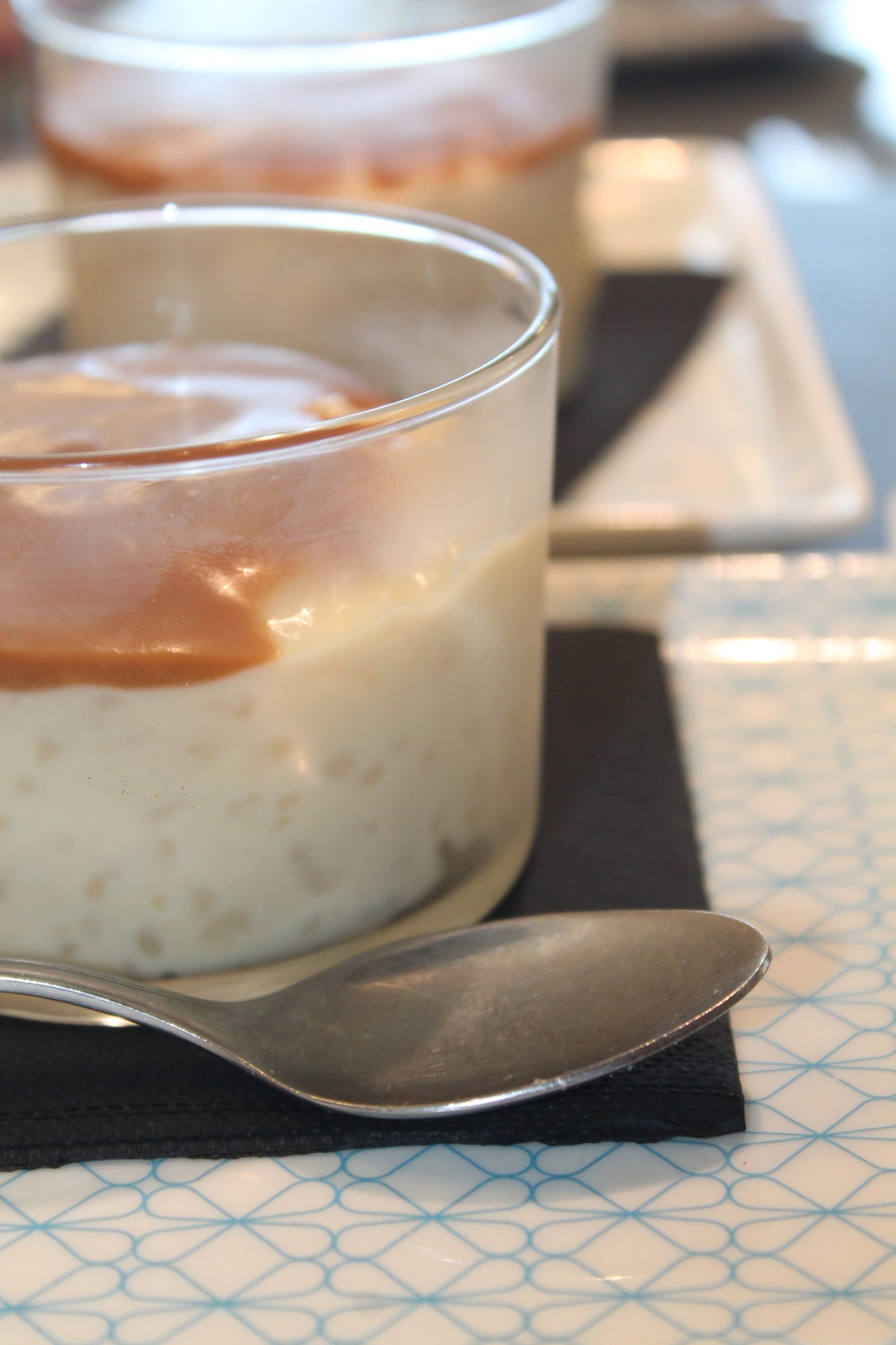 Dessert caramel